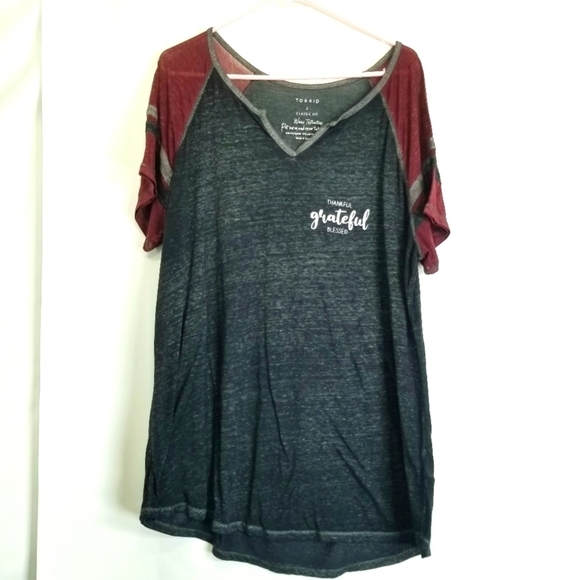 Torrid t‎ shirt classic fit thin material "grateful" size 2 EUC - Picture 1 of 8